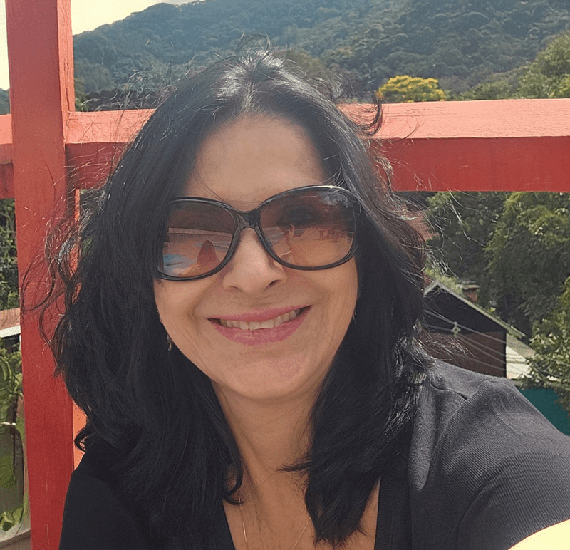 Luciana R A Teixeira